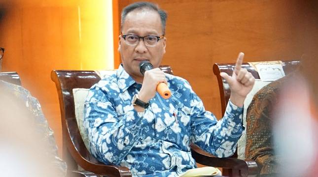 Menteri Perindustrian Agus Gumiwang Kartasasmita