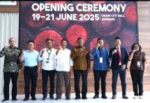 Direktur Jenderal Industri Agro Kementerian Perindustrian, Putu Juli Ardika pada pembukaan Indo Wood Expo 2025 – Surabaya Edition, pameran industri kehutanan dan teknologi pengolahan kayu terbesar di Indonesia.